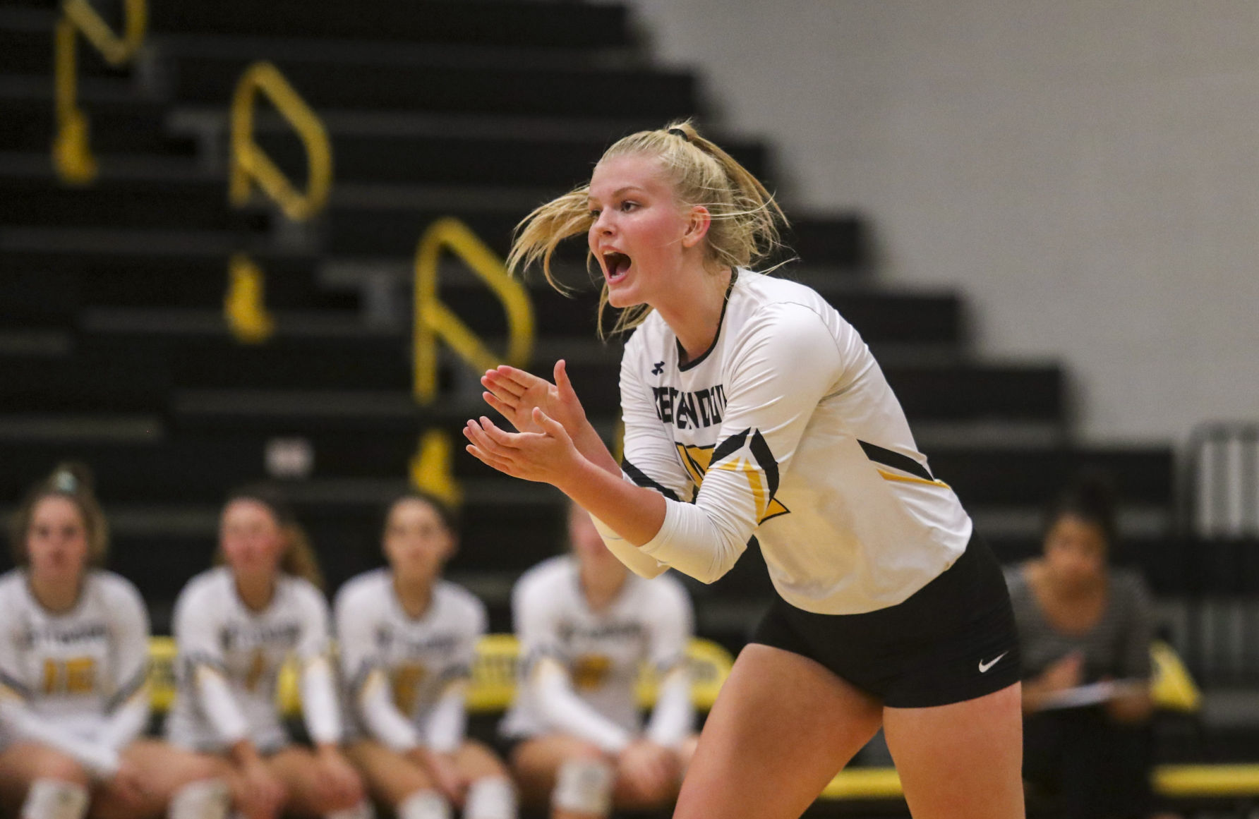 091818-MAC-volleyball-031